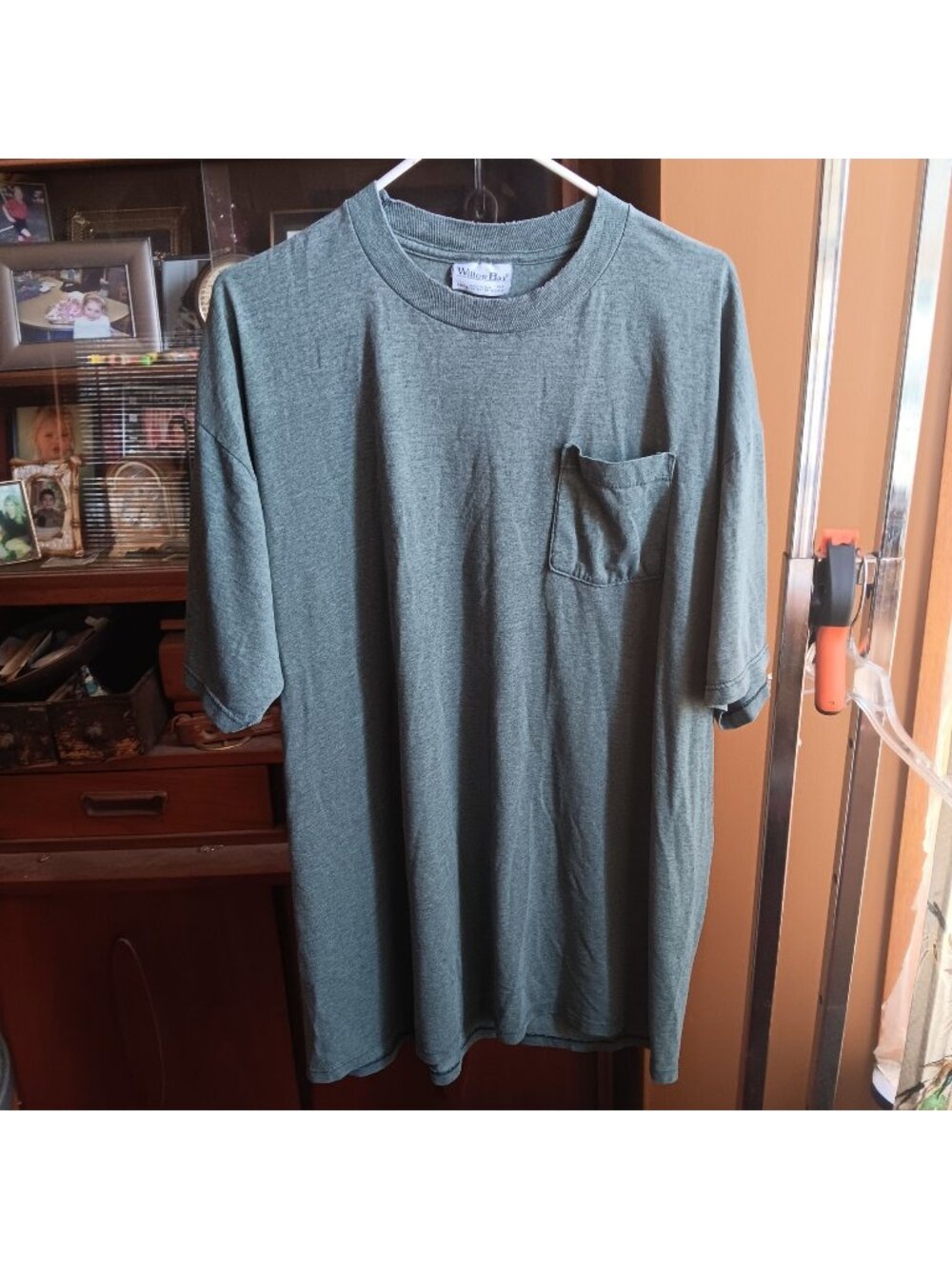 True Vintage 90's Grunge T-shirt XLT 90's Willow Bay Heather Green Pocket USA